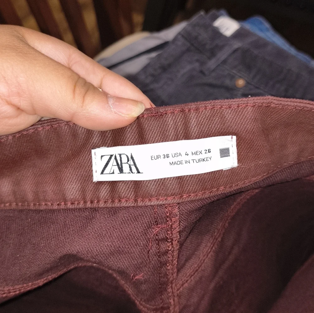 Zara High Waist Burgundy Shorts - Picture 3 of 4